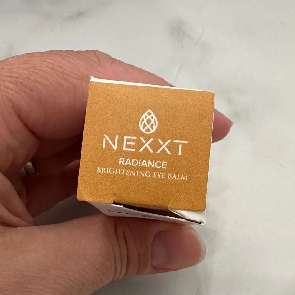 Nexx Radiance Eye‎ Balm - White and Cream